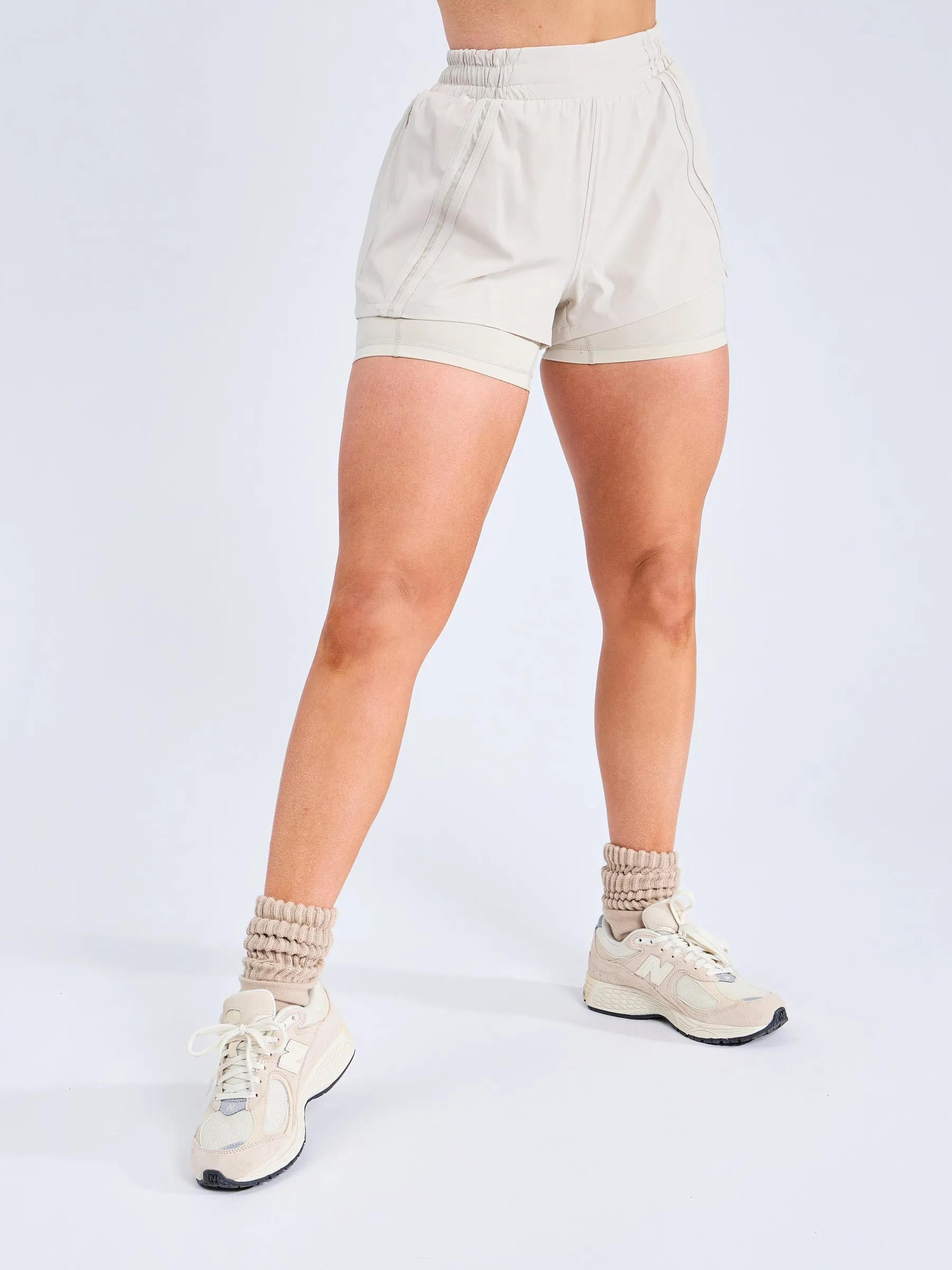 Hot Girl Run Short - Bone