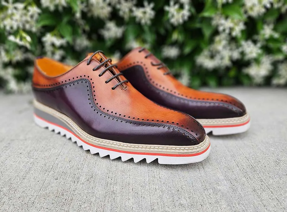 Stylish Two-Tone Brogue Oxford